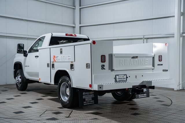 2025 Chevrolet Silverado 3500 HD Chassis Cab Work Truck - 22868336 - 4