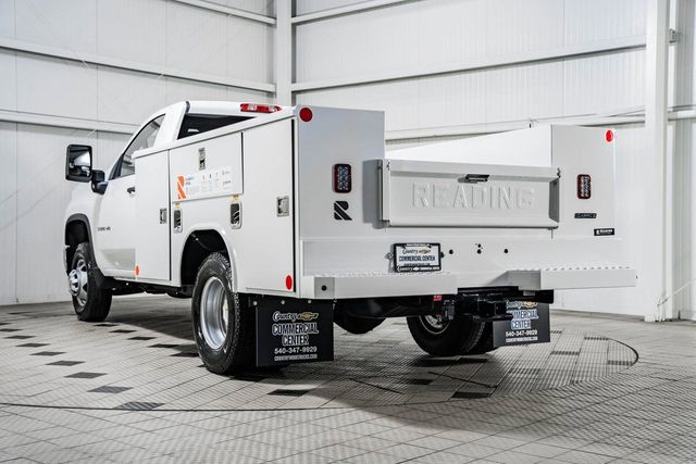 2025 Chevrolet Silverado 3500 HD Chassis Cab Work Truck - 22868337 - 4