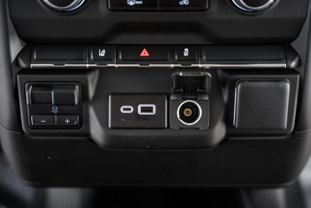 2025 Chevrolet Silverado 3500 HD Chassis Cab Work Truck - 22868364 - 26