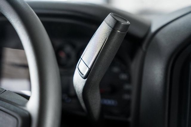 2025 Chevrolet Silverado 3500 HD Chassis Cab Work Truck - 22868364 - 28