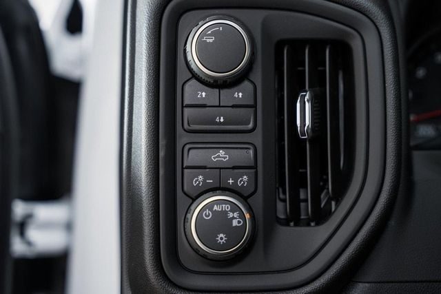 2025 Chevrolet Silverado 3500 HD Chassis Cab Work Truck - 22868364 - 38