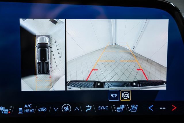 2025 Chevrolet Silverado EV e4WD Crew Cab Extended Range RST - 22940023 - 37