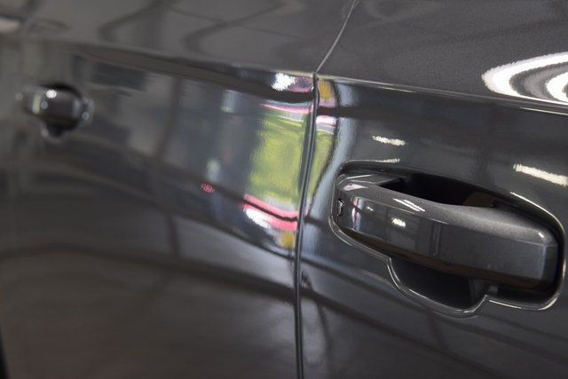 2025 Chevrolet Suburban 4WD 4dr LT - 22900019 - 17