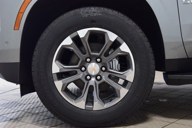 2025 Chevrolet Suburban 4WD 4dr LT - 22900019 - 27