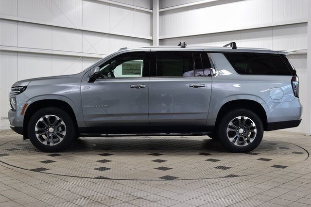 2025 Chevrolet Suburban 4WD 4dr LT - 22900019 - 3