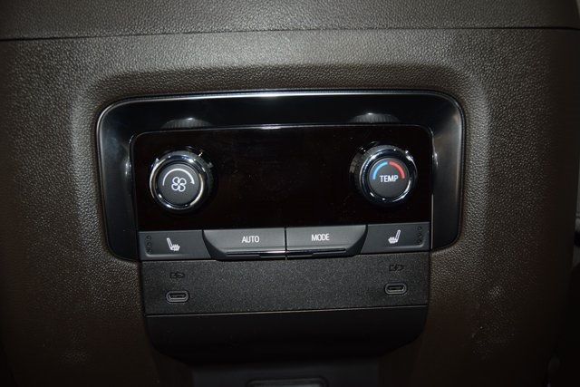 2025 Chevrolet Suburban 4WD 4dr LT - 22900019 - 42