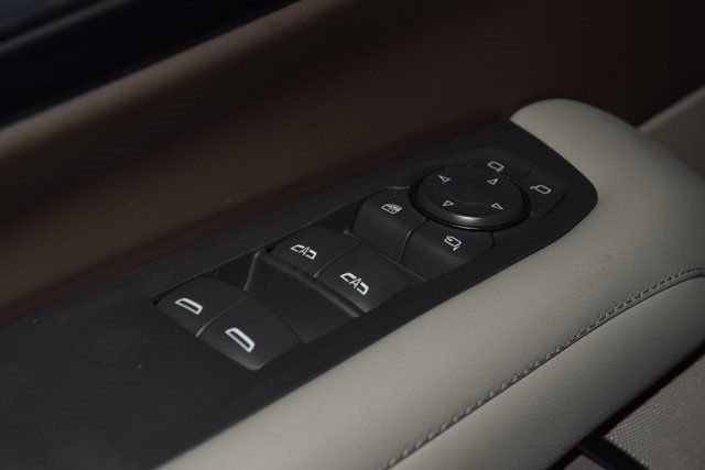 2025 Chevrolet Suburban 4WD 4dr LT - 22900019 - 47