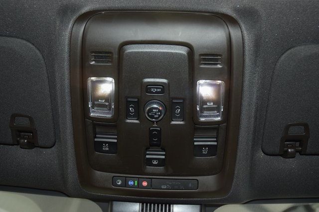 2025 Chevrolet Suburban 4WD 4dr LT - 22900019 - 50