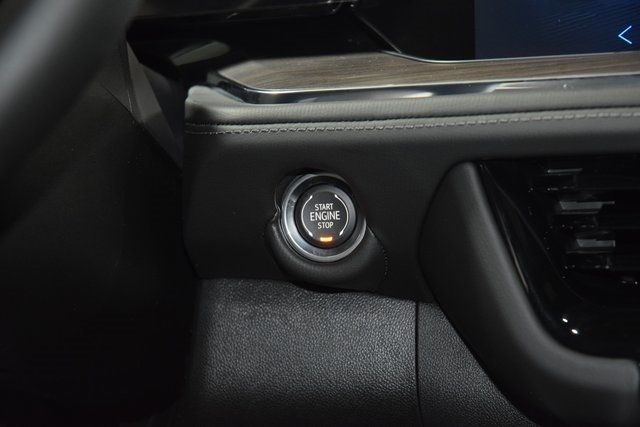 2025 Chevrolet Suburban 4WD 4dr LT - 22905420 - 33