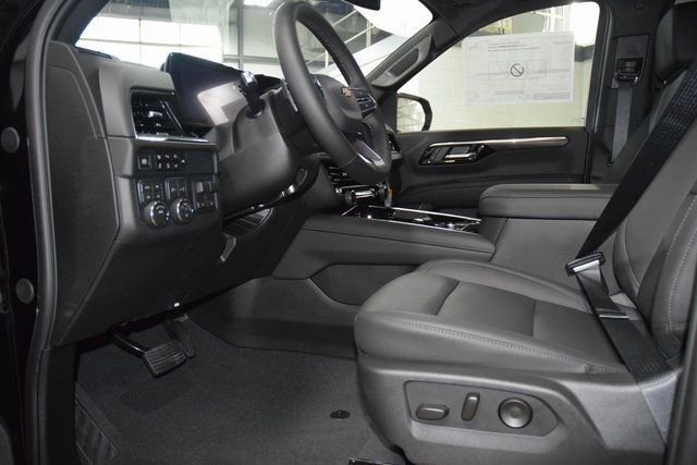 2025 Chevrolet Suburban 4WD 4dr LT - 22905420 - 38