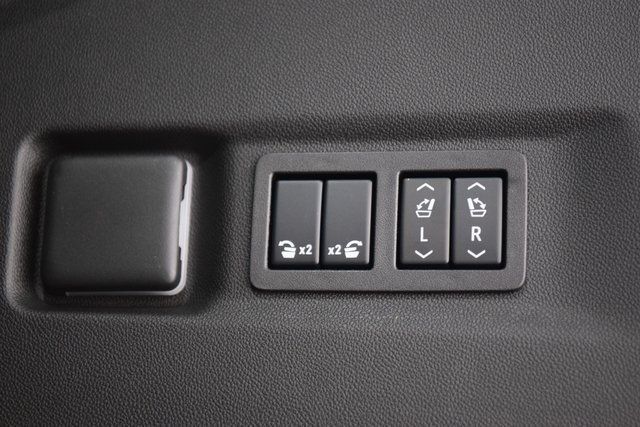 2025 Chevrolet Suburban 4WD 4dr Premier - 22900672 - 23