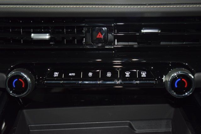 2025 Chevrolet Suburban 4WD 4dr Premier - 22900672 - 32