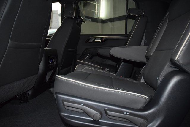 2025 Chevrolet Suburban 4WD 4dr Premier - 22900672 - 40