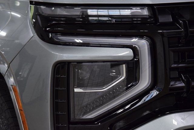 2025 Chevrolet Suburban 4WD 4dr Z71 - 22899972 - 11