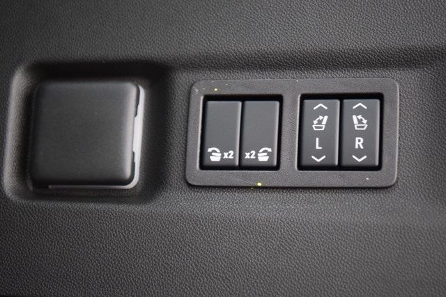 2025 Chevrolet Suburban 4WD 4dr Z71 - 22899972 - 23