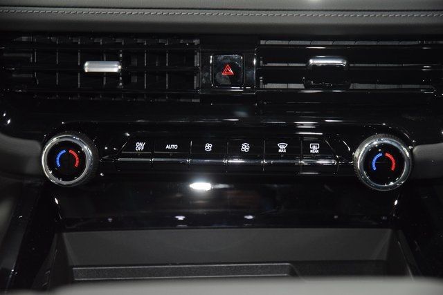 2025 Chevrolet Suburban 4WD 4dr Z71 - 22899972 - 32