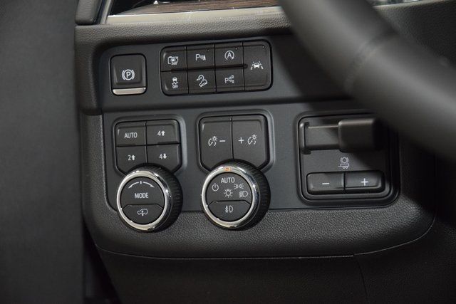 2025 Chevrolet Suburban 4WD 4dr Z71 - 22899972 - 34
