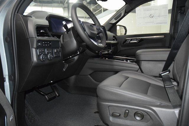 2025 Chevrolet Suburban 4WD 4dr Z71 - 22899972 - 38