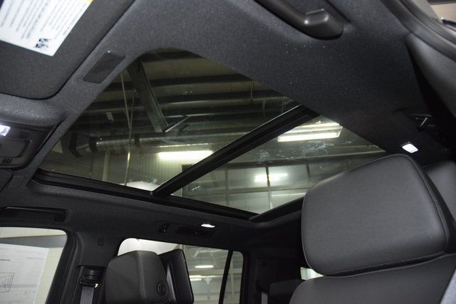 2025 Chevrolet Suburban 4WD 4dr Z71 - 22899972 - 49