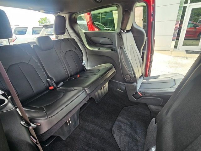 2025 Chrysler Pacifica Select FWD - 22868670 - 10
