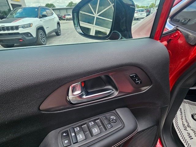 2025 Chrysler Pacifica Select FWD - 22868670 - 16