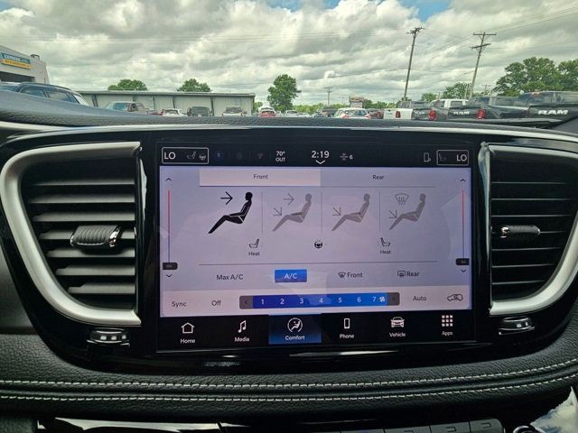 2025 Chrysler Pacifica Select FWD - 22868670 - 24
