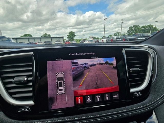 2025 Chrysler Pacifica Select FWD - 22868670 - 25