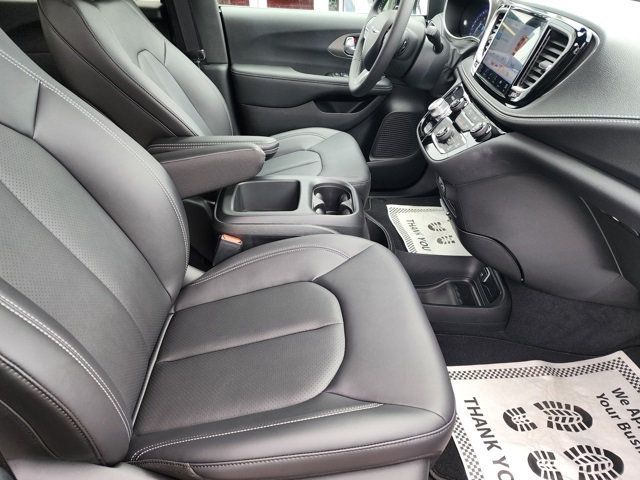 2025 Chrysler Pacifica Select FWD - 22886138 - 8