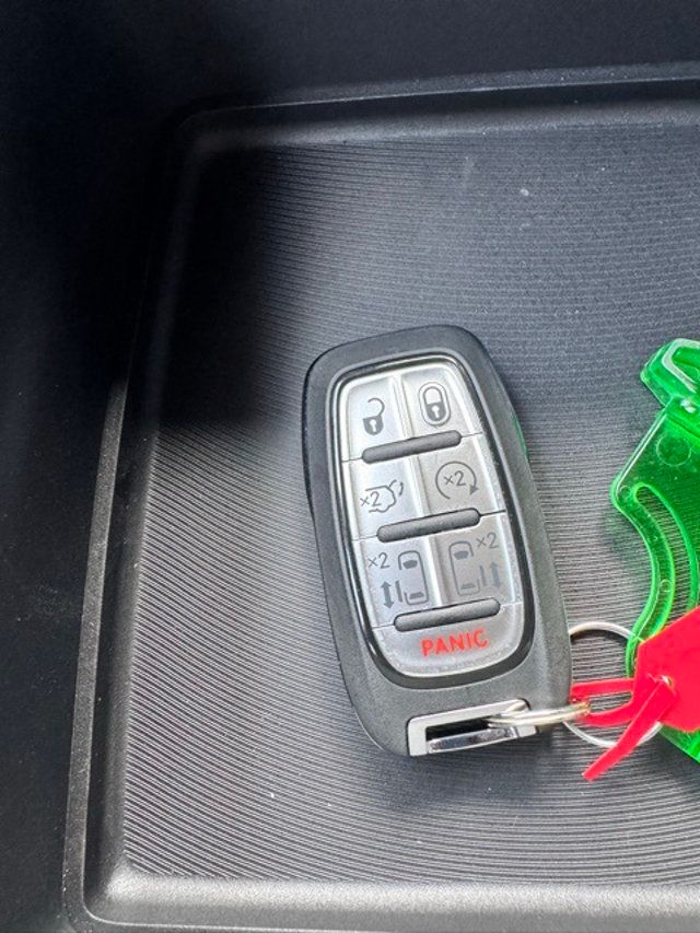 2025 Chrysler Pacifica Select FWD - 22889815 - 14