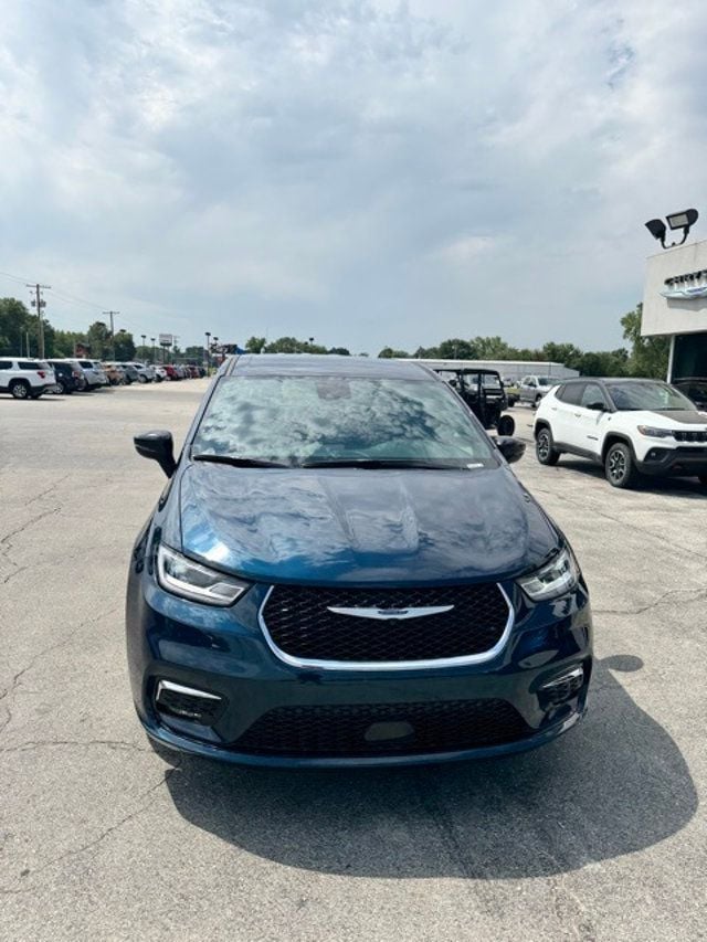 2025 Chrysler Pacifica Select FWD - 22889815 - 1