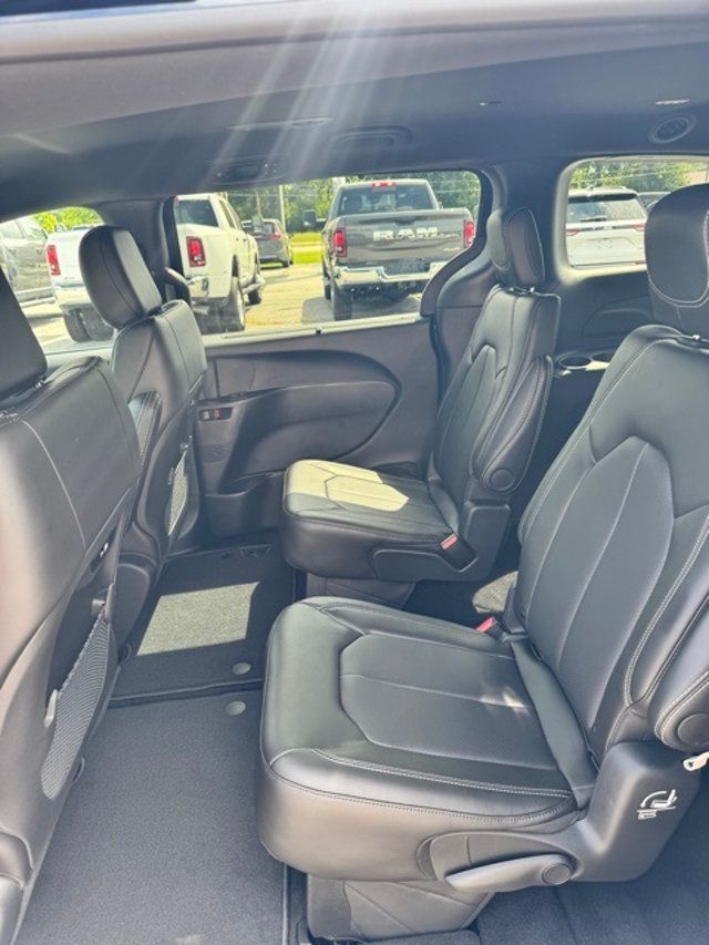 2025 Chrysler Pacifica Select FWD - 22889815 - 5