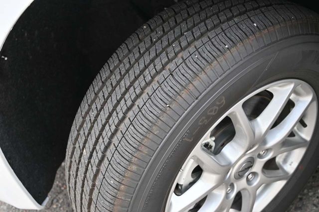 2025 Chrysler Voyager LX FWD - 22889200 - 10