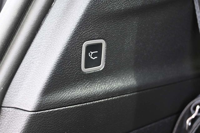 2025 Chrysler Voyager LX FWD - 22889200 - 23