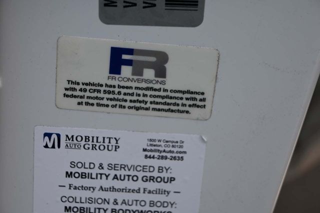 2025 Chrysler Voyager LX FWD - 22898107 - 31