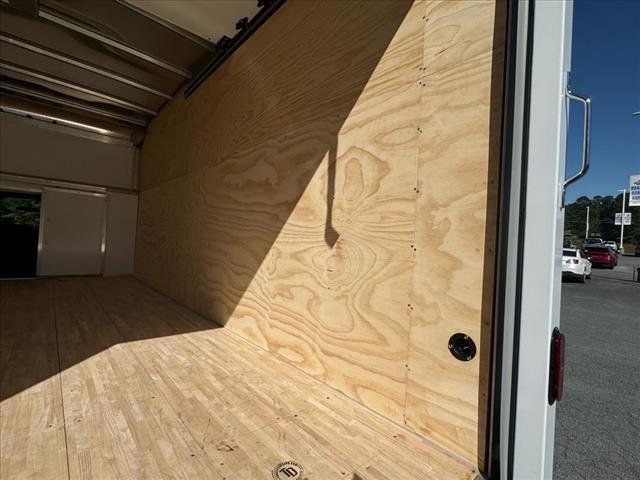 2025 Ford E-Series Cutaway Base - 22605694 - 19