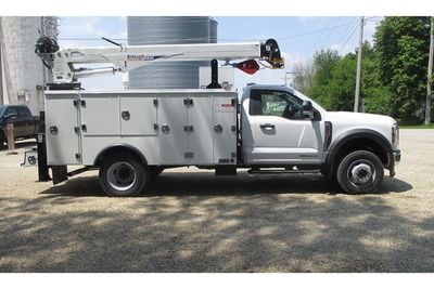 2025 Ford F600 - 9830