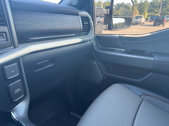 2025 Ford F-150 Lariat - 22789249 - 27