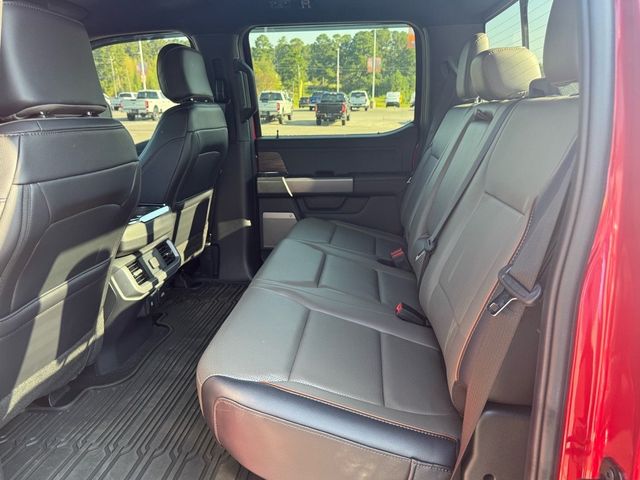 2025 Ford F-150 Lariat - 22789249 - 30