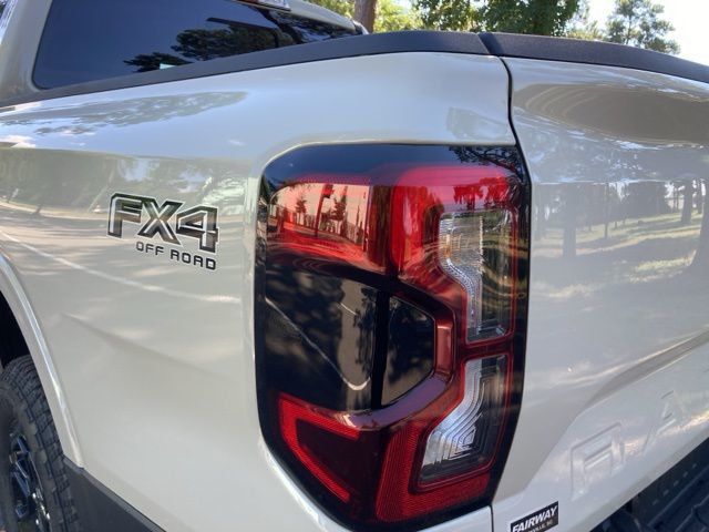 2025 Ford Ranger XLT 4WD SuperCrew 5' Box - 22902617 - 12