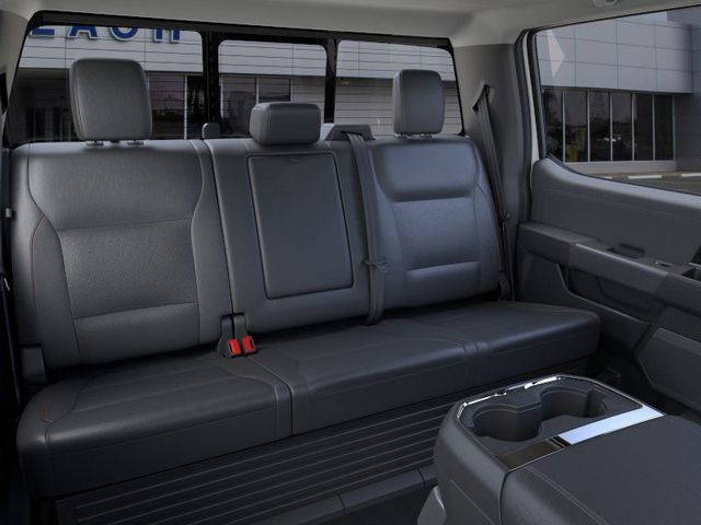 2025 Ford Super Duty F-350 DRW LARIAT 4WD Crew Cab 8' Box - 22824802 - 9