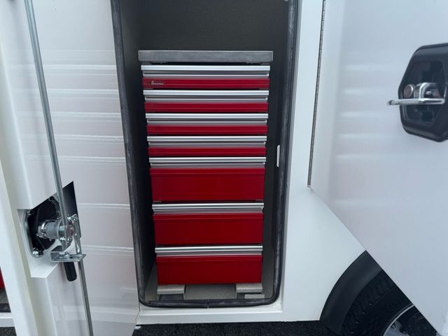 2025 Ford Super Duty F-550 DRW  - 22901274 - 21