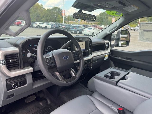 2025 Ford Super Duty F-550 DRW  - 22901274 - 29