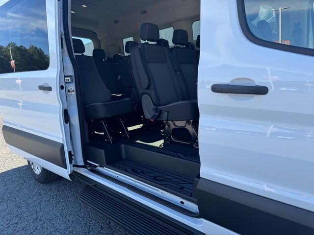2025 Ford Transit Passenger Wagon T-350 148" Med Roof XLT RWD - 22934433 - 31