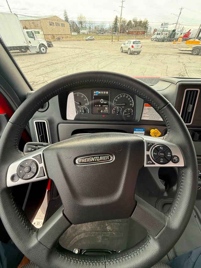 2025 Freightliner 114SD PLUS  - 22784794 - 4