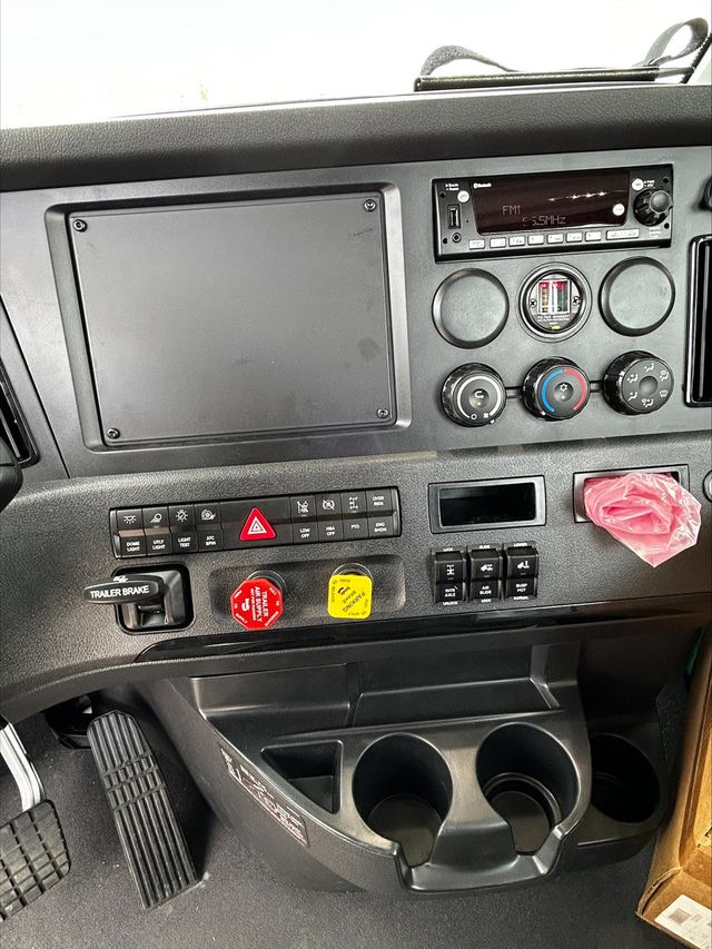 2025 Freightliner CAS126DC  - 22835126 - 7