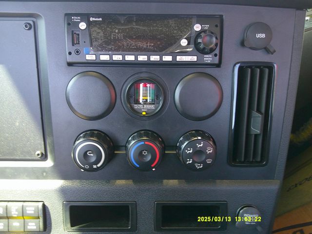 2025 Freightliner Cascadia PT126DC  - 22794257 - 9
