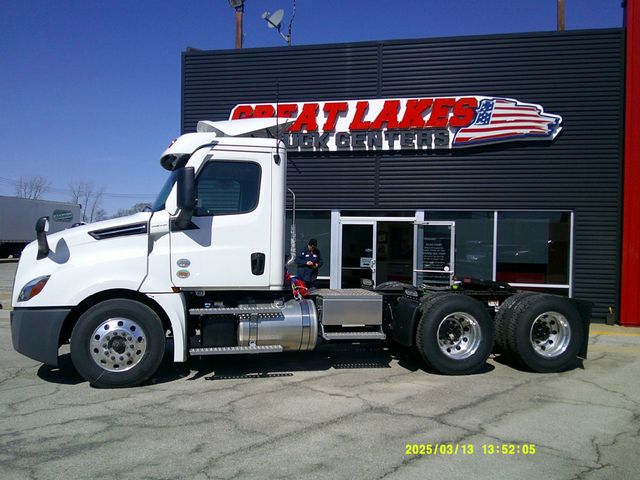 2025 Freightliner Cascadia PT126DC  - 22794257 - 5