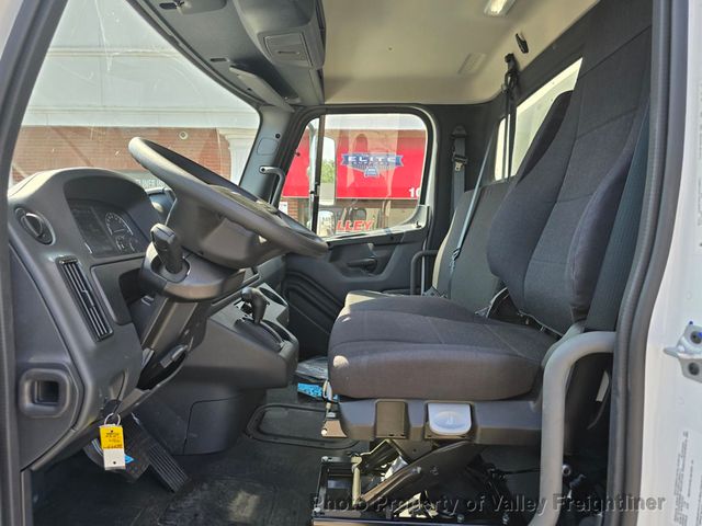 2025 Freightliner M2 106  - 22897833 - 7