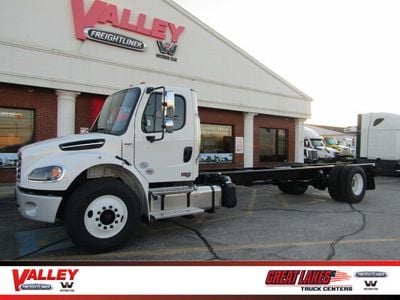 2025 Freightliner M2-106+ - 1FVACWFC3SHWC0135