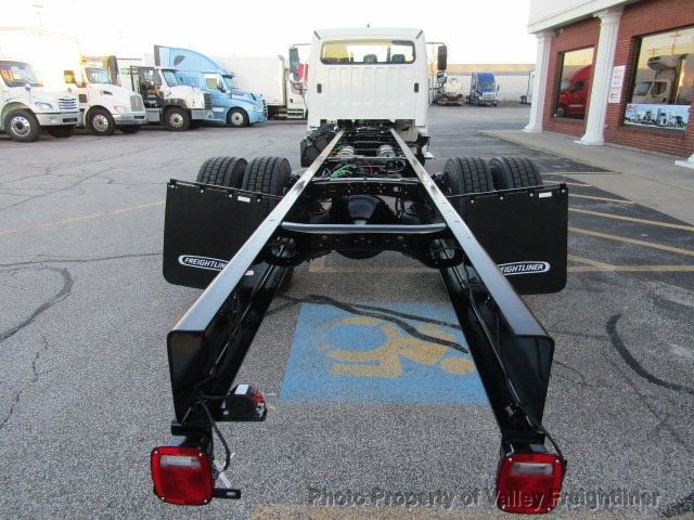 2025 Freightliner M2-106+ CAB AND CHASSIS - 22795314 - 2